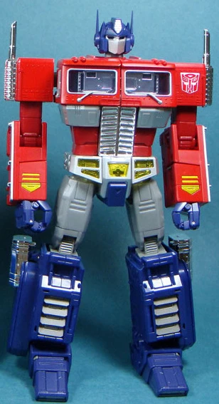 4th Party MP-10 Optimus Prime KO (Figure & Trailer) 3 4th Party MP-10 Optimus Prime KO (Figure & Trailer)