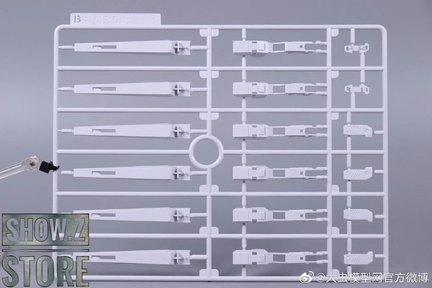 Moxin MG 1/100 XXXG-00W0 Wing Gundam Zero Purple Version Model Kits 13 Moxin MG 1/100 XXXG-00W0 Wing Gundam Zero Purple Version Model Kits - Image 11
