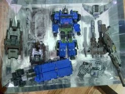 Machine Boy MBD Mammoth On Slaught Combaticons Bruticus -model store 276f86eace