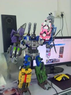 Machine Boy MBD Mammoth On Slaught Combaticons Bruticus -model store 43ec476dad