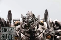 Black Mamba LS-06S Tank Mega Commander Megatron Studio Series SS13 Battle Damaged Version -model store 447fb70449