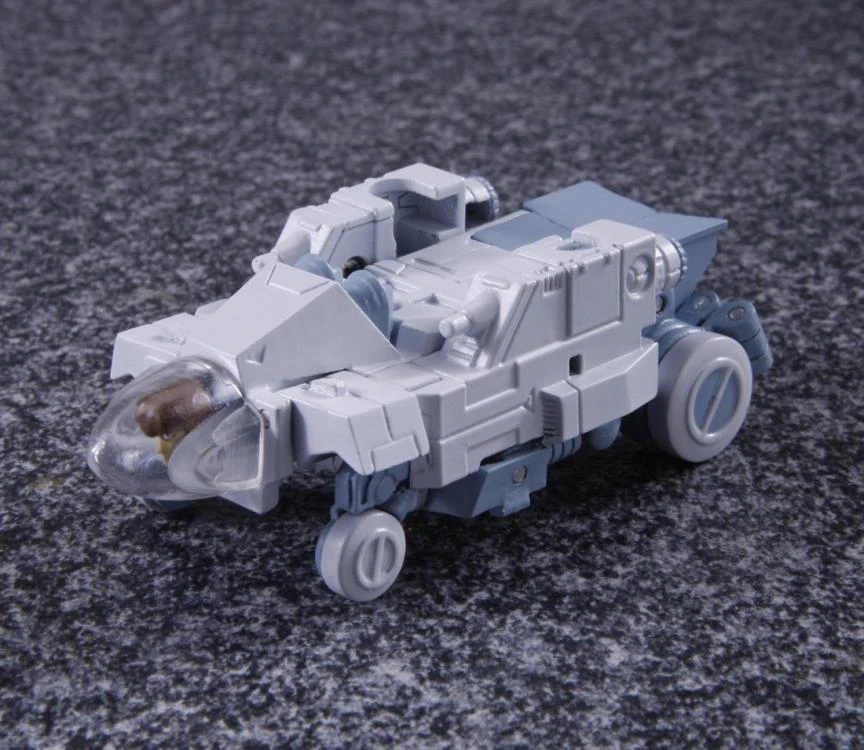 Takara Masterpiece MP-21 Mp21 Bumblebee 8 Takara Masterpiece MP-21 Mp21 Bumblebee - Image 6