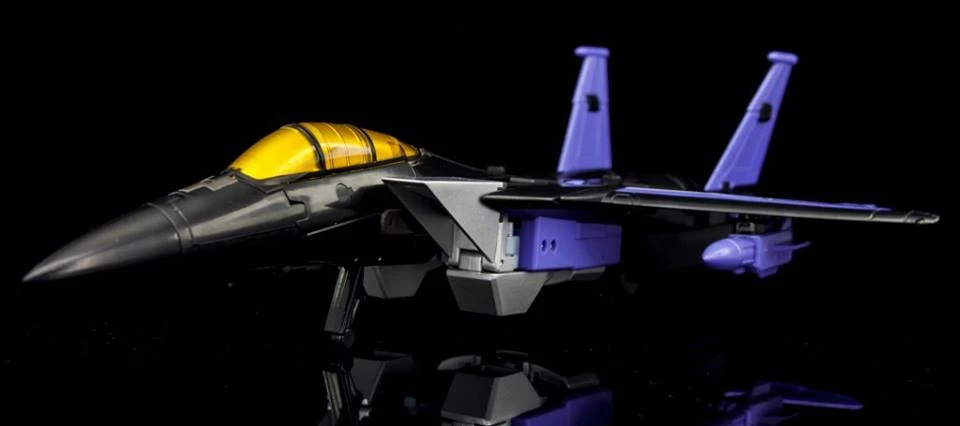 Maketoys MT MTRM-12 Skycrow Skywarp 13 Maketoys MT MTRM-12 Skycrow Skywarp - Image 11