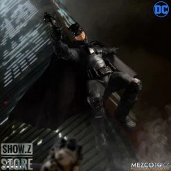 MEZCO Toyz DC Comics One:12 Collective Batman: Supreme Knight -model store 78f32ba288