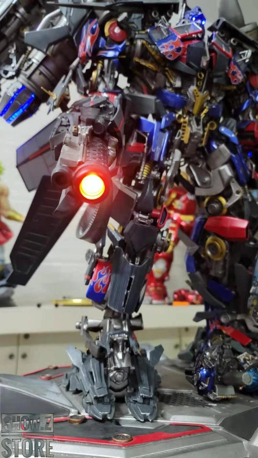 HEAT Studio Custom Made Jetpower Optimus Prime Statue 10 HEAT Studio Custom Made Jetpower Optimus Prime Statue - Image 8