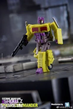 Dr.Wu DW-E04T Prime Commander Optimus Prime Toxitron Version W/ Trailer -model store a0461b0e07