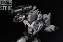 Flame Toys Furai Model 06 IDW Megatron Model Kit Autobot Version -model store a41bca292e