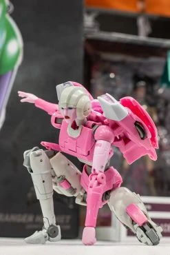 Mastermind Creations PS-04 Azalea Arcee -model store b0b1e1e1f3