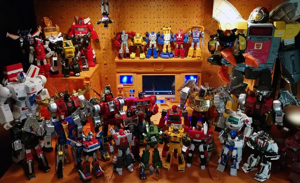 X2Toys BG-A Background Display Bases Orange Color 5 X2Toys BG-A Background Display Bases Orange Color - Image 3