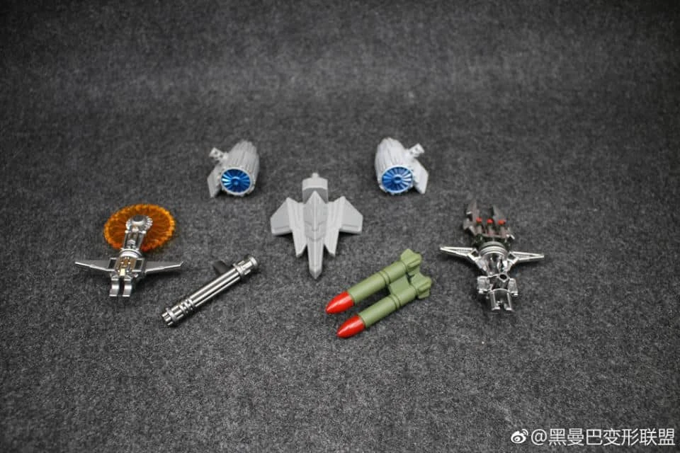 Black Mamba LS-04 LS04 Starscream SS-06 SS06 Oversized 17 Black Mamba LS-04 LS04 Starscream SS-06 SS06 Oversized - Image 15