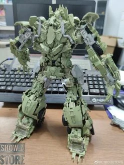 Unique Toys R-05 Desperado Megatron Original Version -model store e35bf2618a