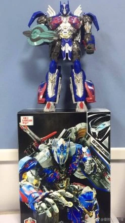 Black Mamba 4th Party The Last Knight Optimus Prime Oversized -model store fed2694e15